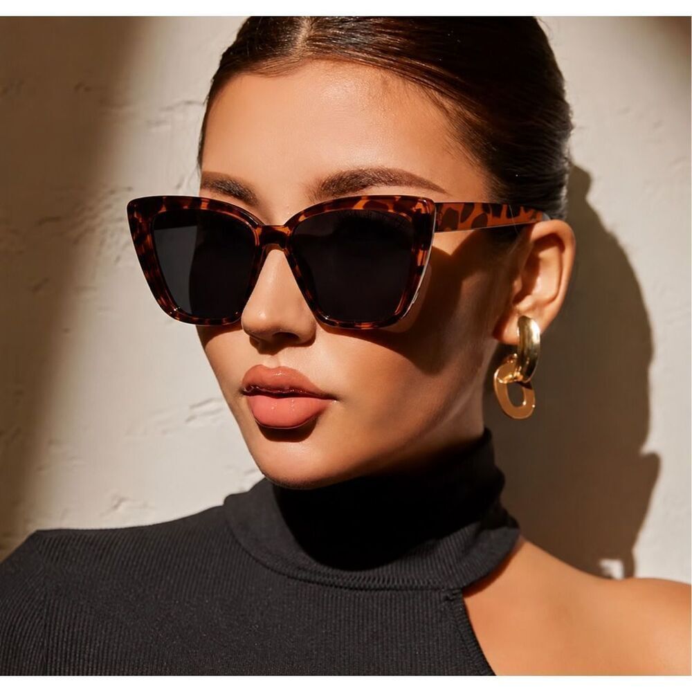 NWOT Oversized Statement Leopard Cat-Eye Sunglasses